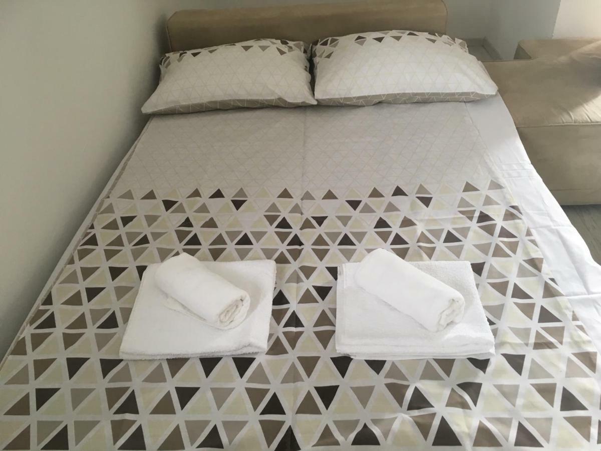 נובליה Apartment Sandrina מראה חיצוני תמונה